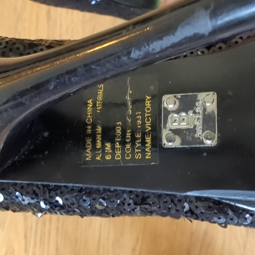 High Platform Heels - Picture 5 of 5